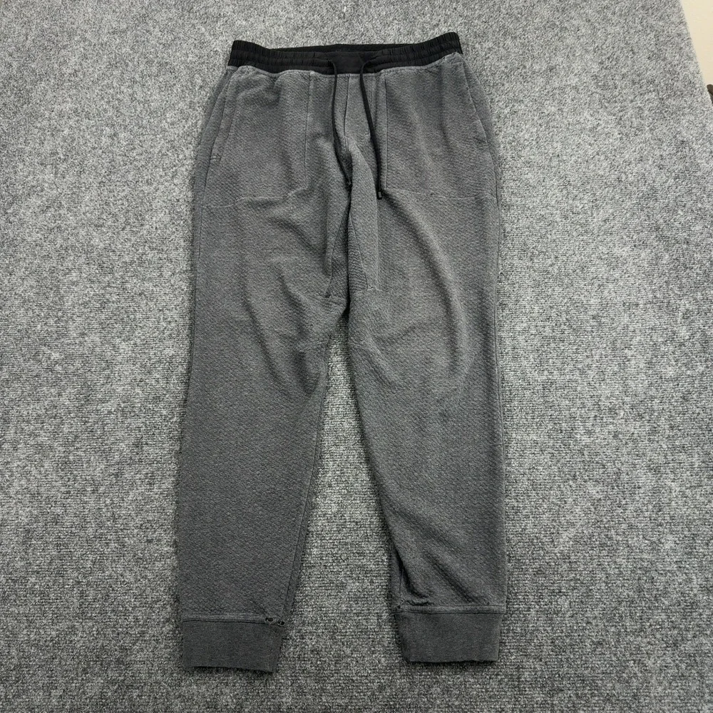 Lululemon Joggers Mens M Grey Textured Cuffed Pockets Athleisure Sporty Casual